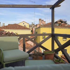 Melusina Roof Terrace Center Italia