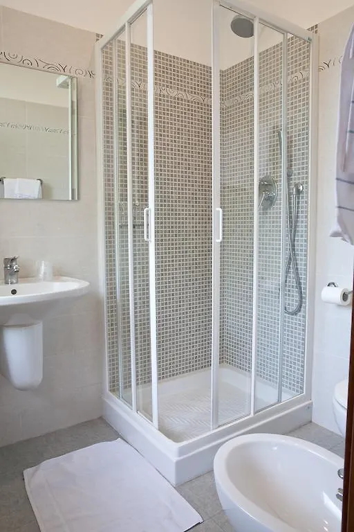 Hotel King Marina di Pietrasanta 3*,  Italy