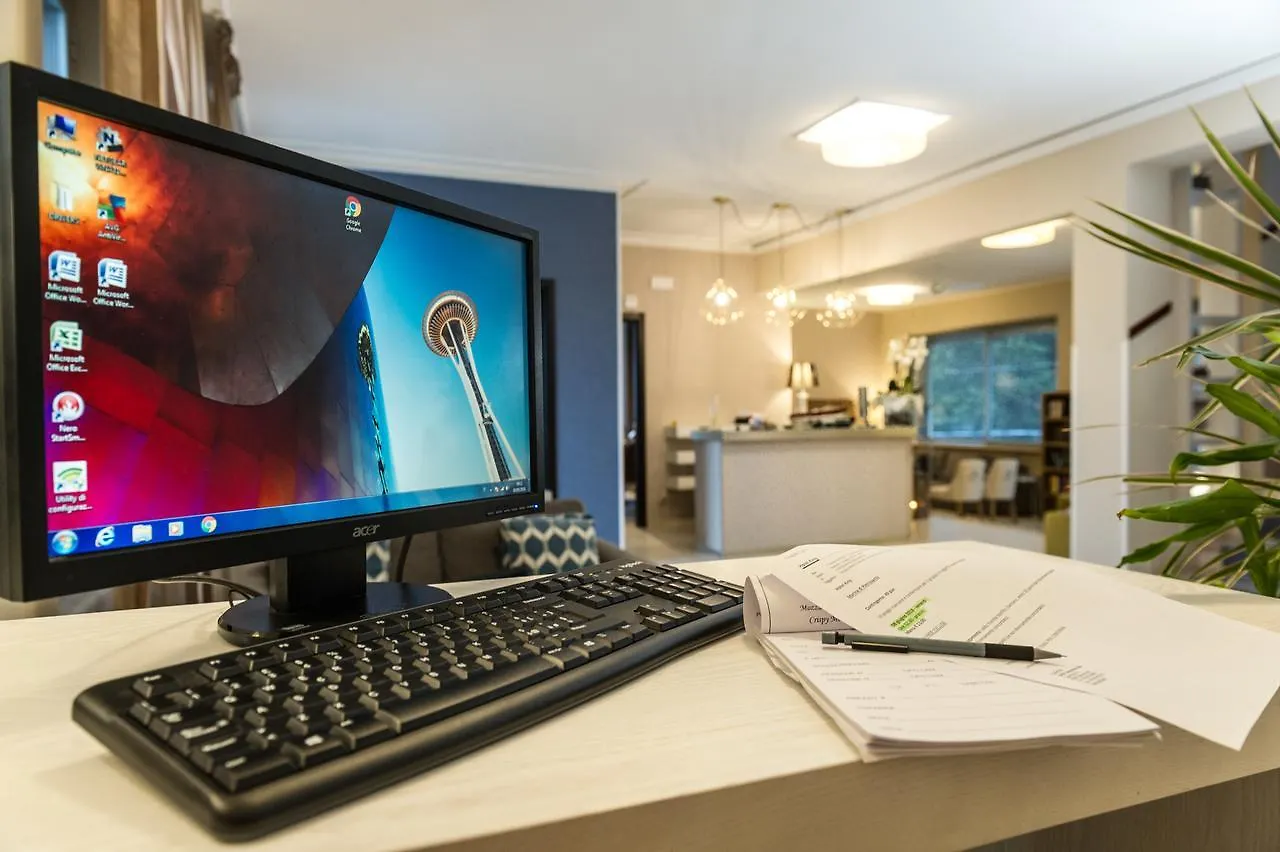 Hotel King Marina di Pietrasanta 3*,  Italy