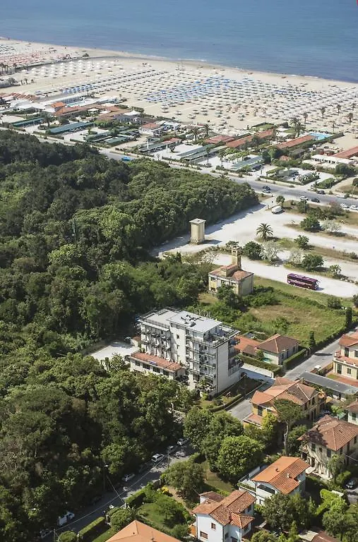 ***  Hotel King Marina di Pietrasanta Italy